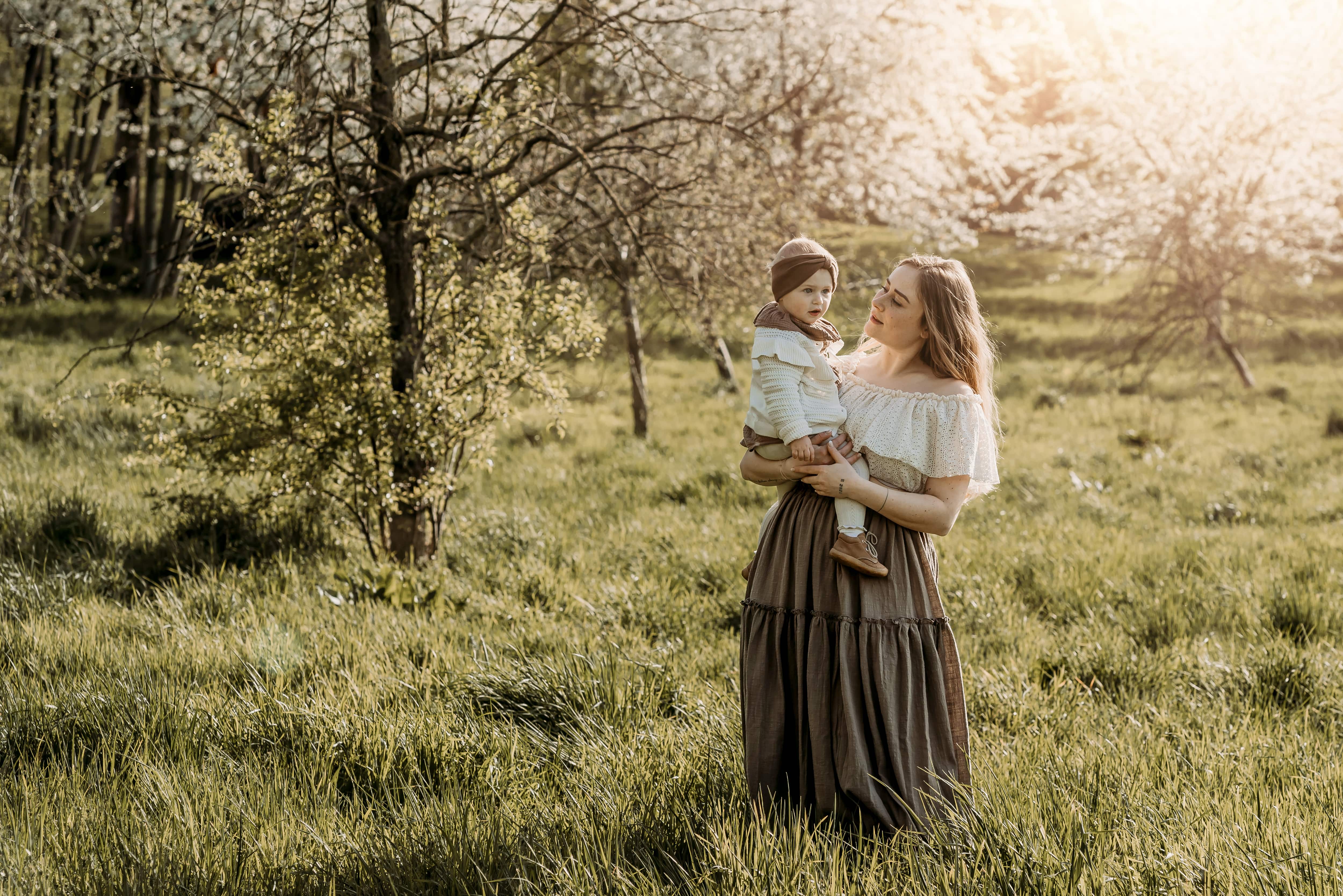 Jasmin Gorpe Fotograf - Wunstorf Neustadt Hannover Nienburg Steinhude Deister Barsinghausen - Babybauch Neugeborene Kinder Familie Fotografie