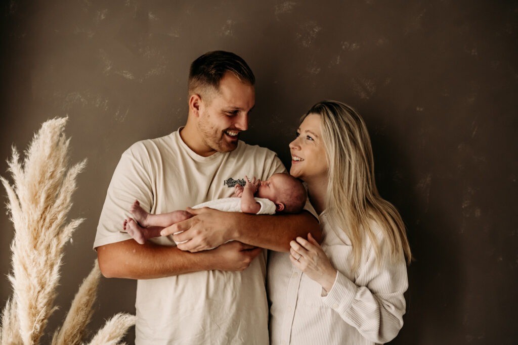 Jasmin Gorpe Fotograf - Wunstorf Neustadt Hannover Nienburg Steinhude Deister Barsinghausen - Babybauch Neugeborene Kinder Familie Fotografie